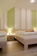 Pension Gasthof und Hotel Roter Hirsch