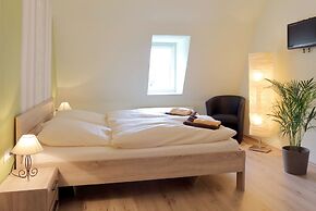 Pension Gasthof und Hotel Roter Hirsch