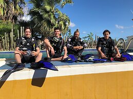 Tropical Divers Resort