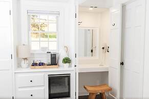 The Inn at Whitewing Farm