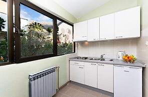 Apartments Denise Podgora