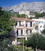 Apartments Denise Podgora