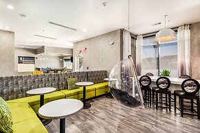 Hy-Lo Hotel, an Ascend Collection Hotel