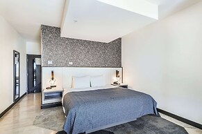 Hy-Lo Hotel, Ascend Hotel Collection