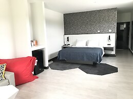 Hy-Lo Hotel, Ascend Hotel Collection