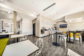 Hy-Lo Hotel, an Ascend Collection Hotel