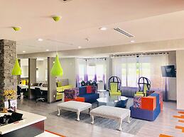 Hy-Lo Hotel, Ascend Hotel Collection