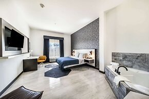 Hy-Lo Hotel, Ascend Hotel Collection