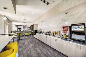 Hy-Lo Hotel, Ascend Hotel Collection
