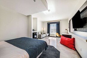 Hy-Lo Hotel, Ascend Hotel Collection