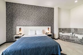 Hy-Lo Hotel, Ascend Hotel Collection