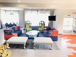 Hy-Lo Hotel, Ascend Hotel Collection
