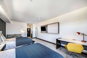 Hy-Lo Hotel, Ascend Hotel Collection