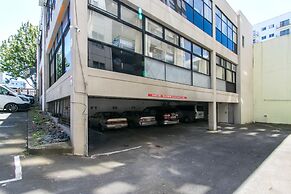 Hobson Lodge - Hostel