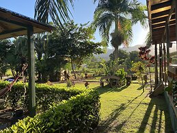 Uvita Oasis Retreat with Villa Cabins and Apartment