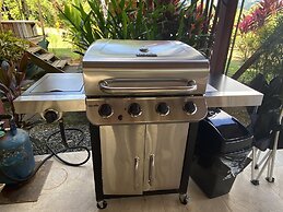 Uvita Oasis Retreat with Villa Cabins and Apartment