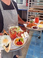 Sofia Apartments in Escalante, San Jose