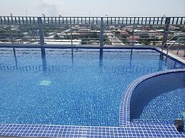 Golden Tree Hotel