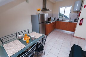 O Meu Sorriso Calheta Holiday Apartments