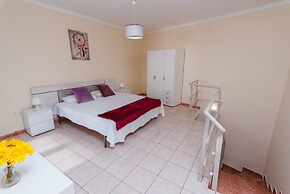 O Meu Sorriso Calheta Holiday Apartments