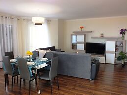 O Meu Sorriso Calheta Holiday Apartments