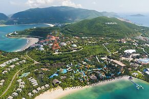 Nha Trang Marriott Resort & Spa, Hon Tre Island
