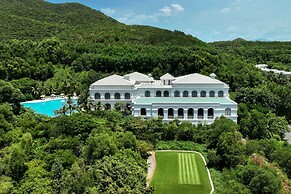 Nha Trang Marriott Resort & Spa, Hon Tre Island