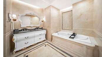 Nha Trang Marriott Resort & Spa, Hon Tre Island