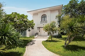 Nha Trang Marriott Resort & Spa, Hon Tre Island