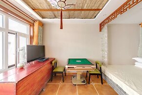 GuBei Water Town Revolution Hotel