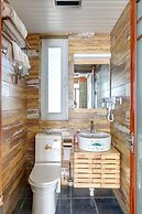 GuBei Water Town Revolution Hotel