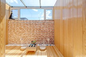 GuBei Water Town Revolution Hotel