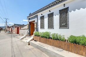 GuBei Water Town Revolution Hotel