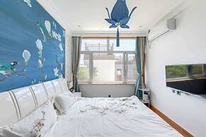 GuBei Water Town Revolution Hotel