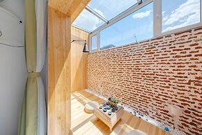 GuBei Water Town Revolution Hotel