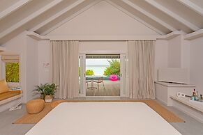 The Standard, Huruvalhi Maldives