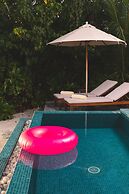 The Standard, Huruvalhi Maldives