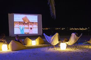 The Standard, Huruvalhi Maldives