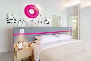 The Standard, Huruvalhi Maldives