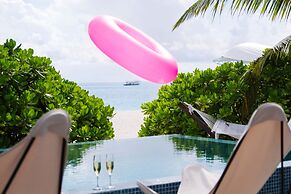 The Standard, Huruvalhi Maldives