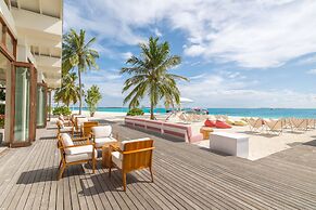 The Standard, Huruvalhi Maldives