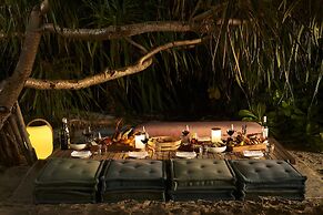 The Standard, Huruvalhi Maldives