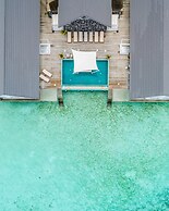 The Standard, Huruvalhi Maldives