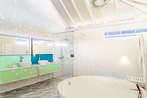 The Standard, Huruvalhi Maldives