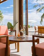 The Standard, Huruvalhi Maldives