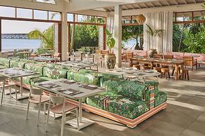 The Standard, Huruvalhi Maldives