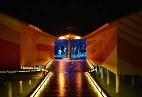 The Standard, Huruvalhi Maldives