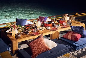 The Standard, Huruvalhi Maldives