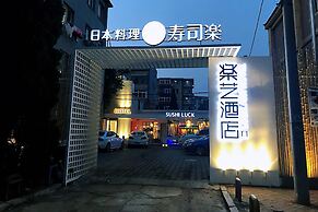 Dalian Luck Art Hotel
