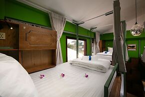 Little Charm Hanoi Hostel